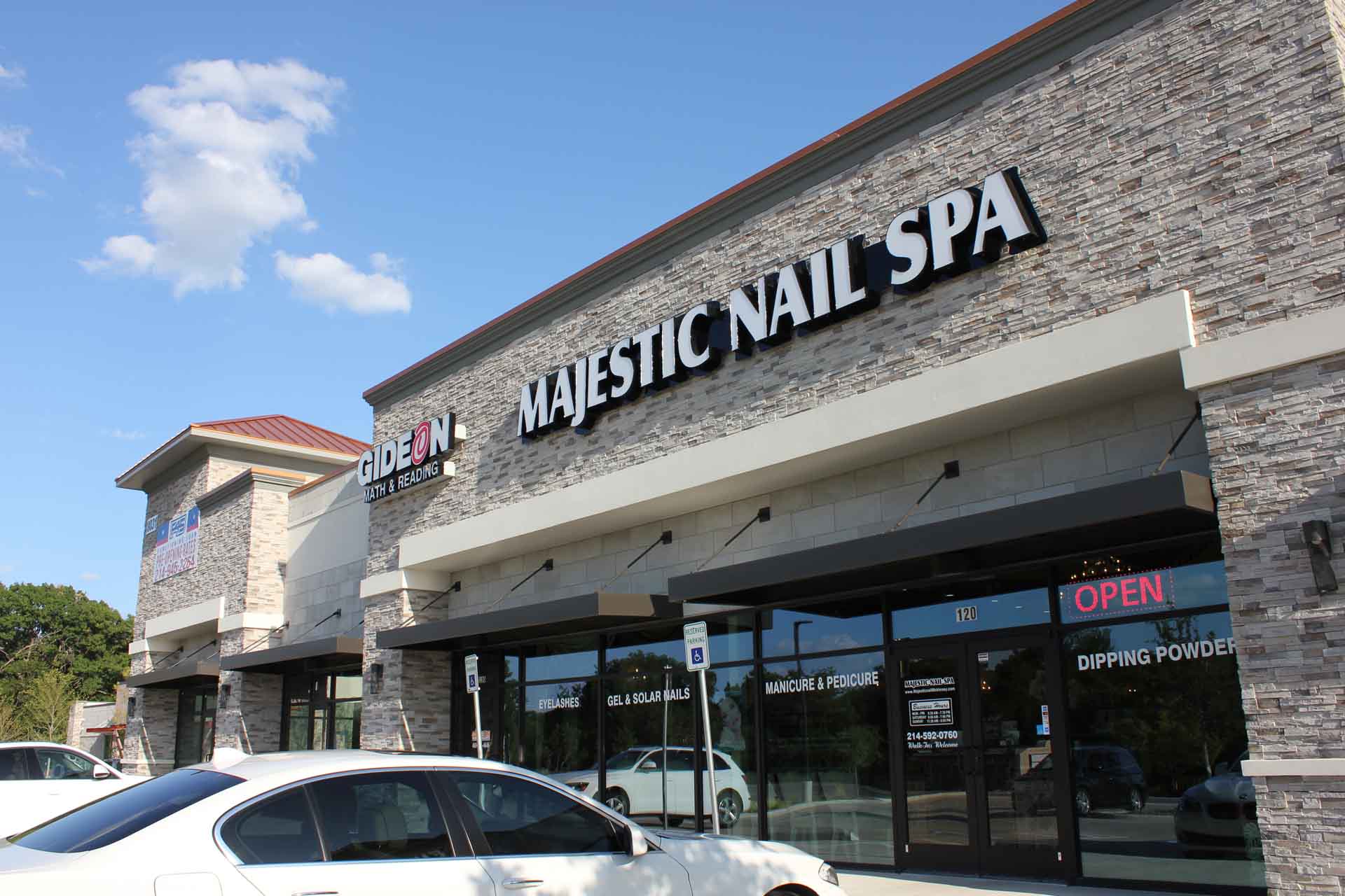 Majestic Nails Gallery