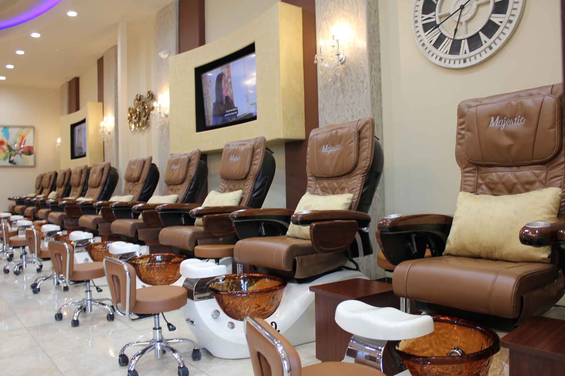 Majestic Nails Gallery